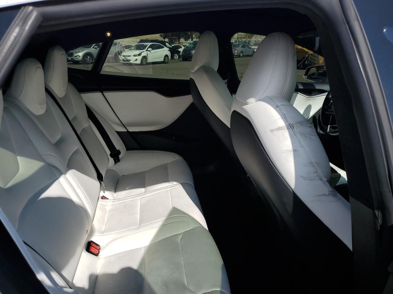 2020 Tesla Model S VIN: 5YJSA1E2XLF415452 Lot: 81238135