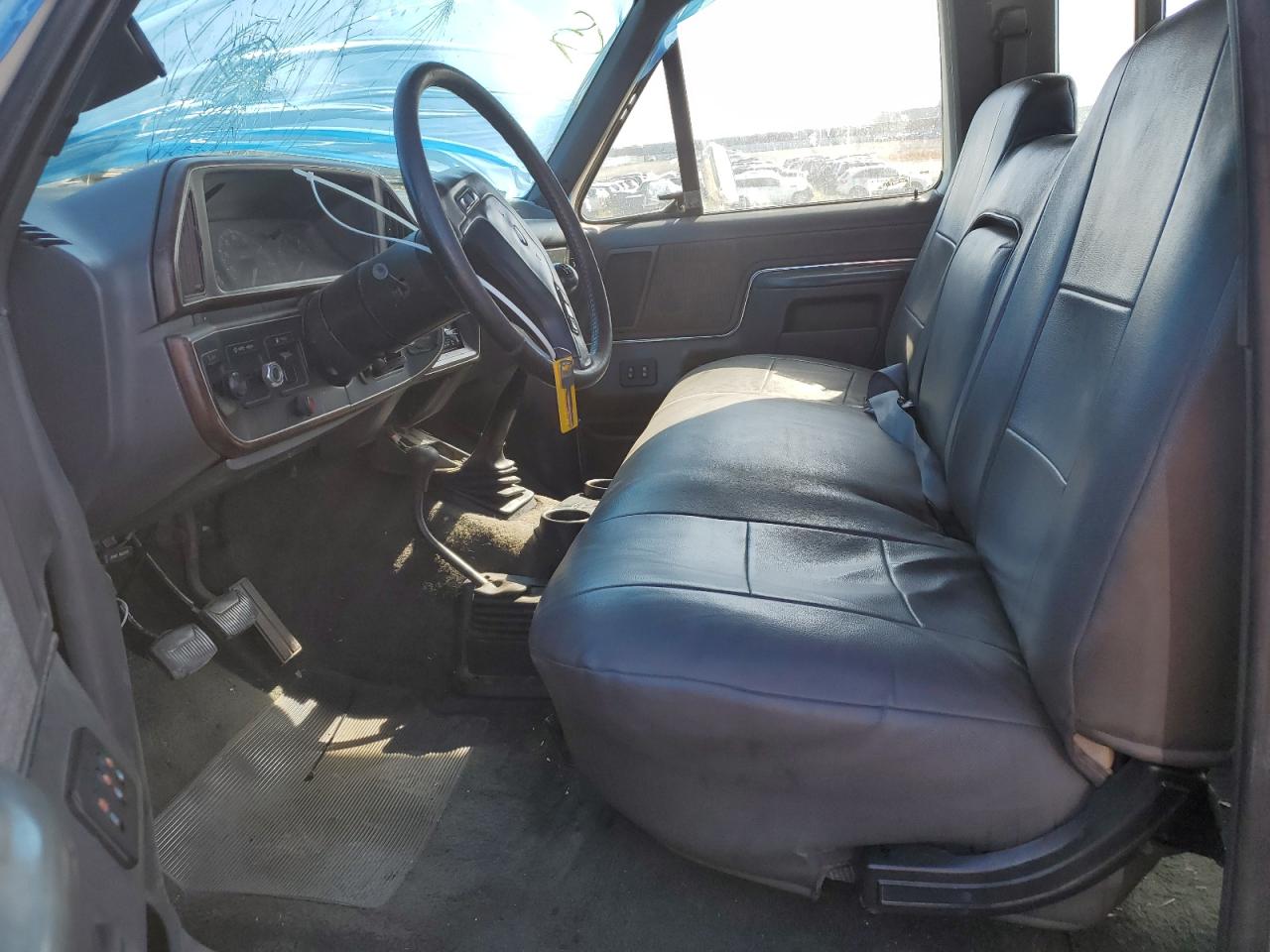 1990 Ford F250 VIN: 1FTHX26M2LKA22823 Lot: 71247175