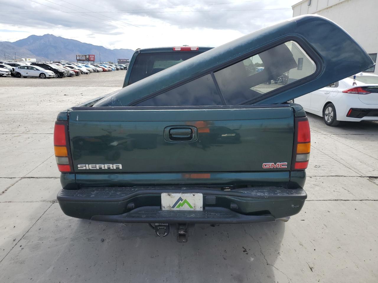 2004 GMC Sierra K1500 Denali VIN: 2GTFK69U341115005 Lot: 81697475