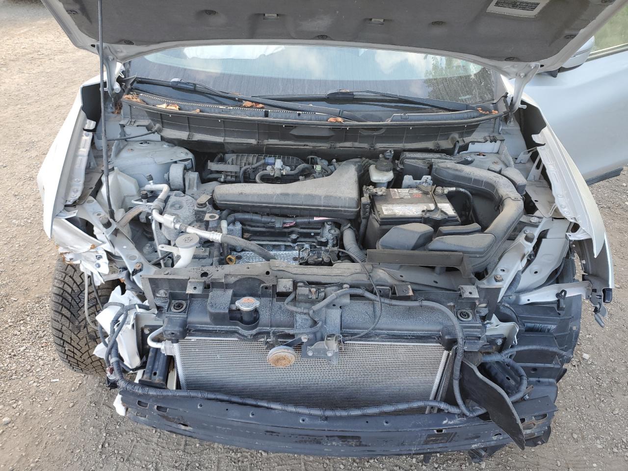 2015 Nissan Rogue S VIN: 5N1AT2MT4FC869862 Lot: 81379675