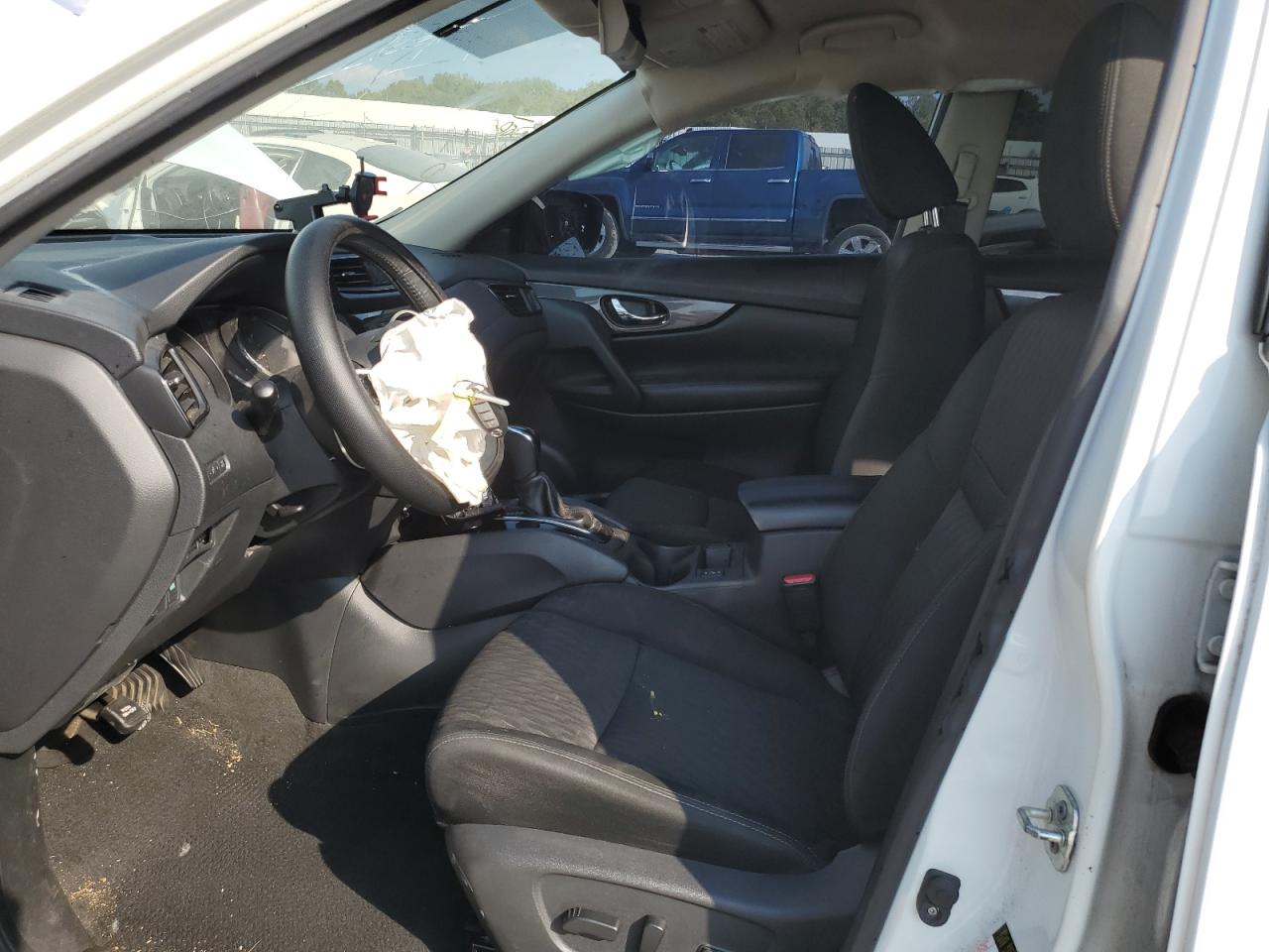 2018 Nissan Rogue S VIN: KNMAT2MV1JP525719 Lot: 71753405