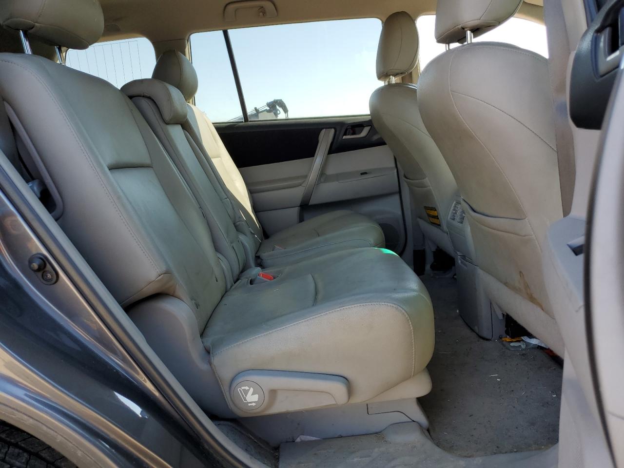 2010 Toyota Highlander Se VIN: 5TDJK3EH9AS013682 Lot: 81937005