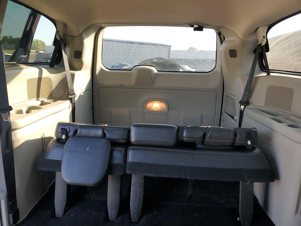 2015 Chrysler Town & Country Touring VIN: 2C4RC1BG5FR726174 Lot: 81030955