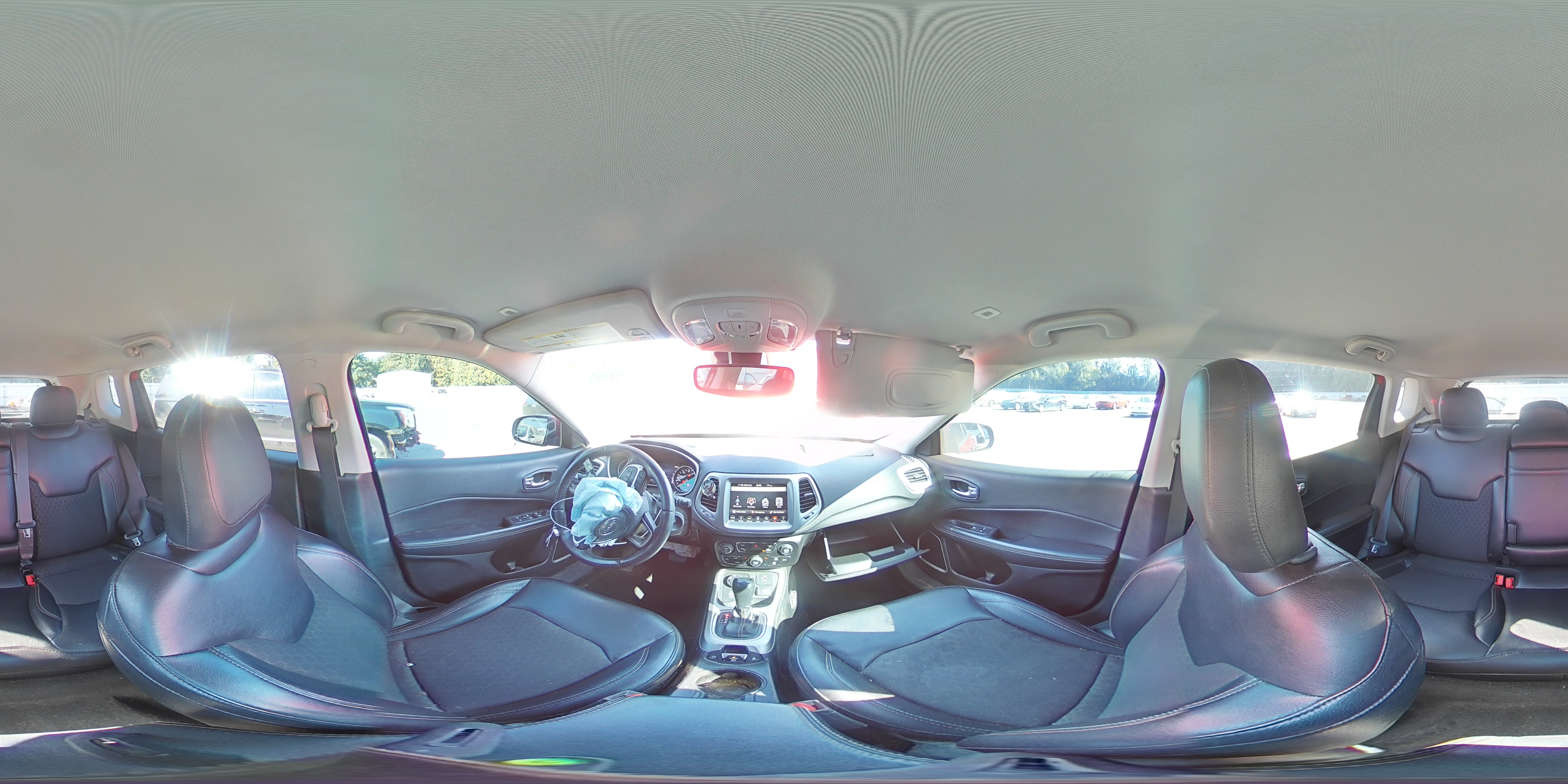 2018 Jeep Compass Latitude VIN: 3C4NJDBB2JT392959 Lot: 81295595