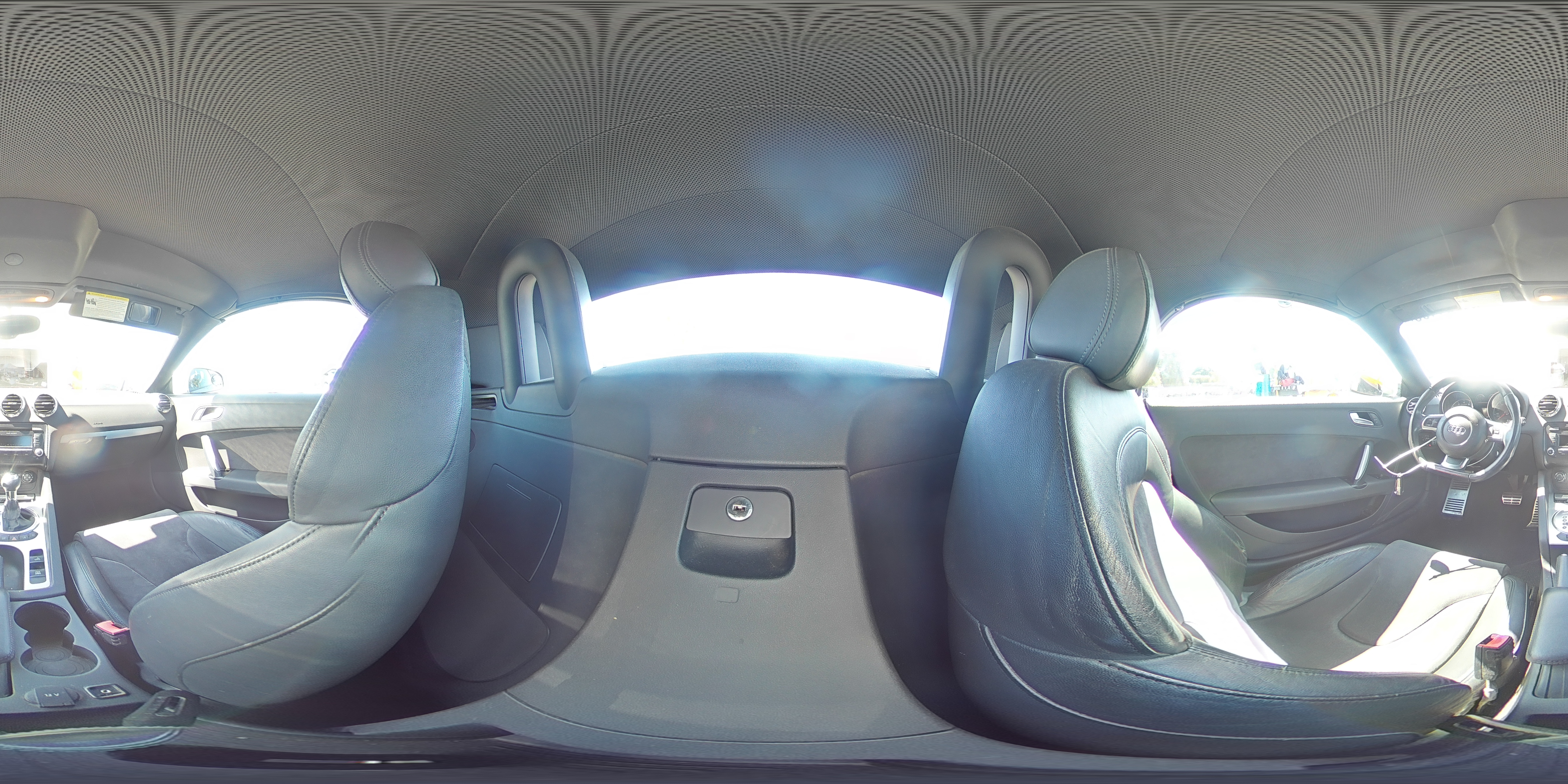 Фото: TRUMF38J591002063