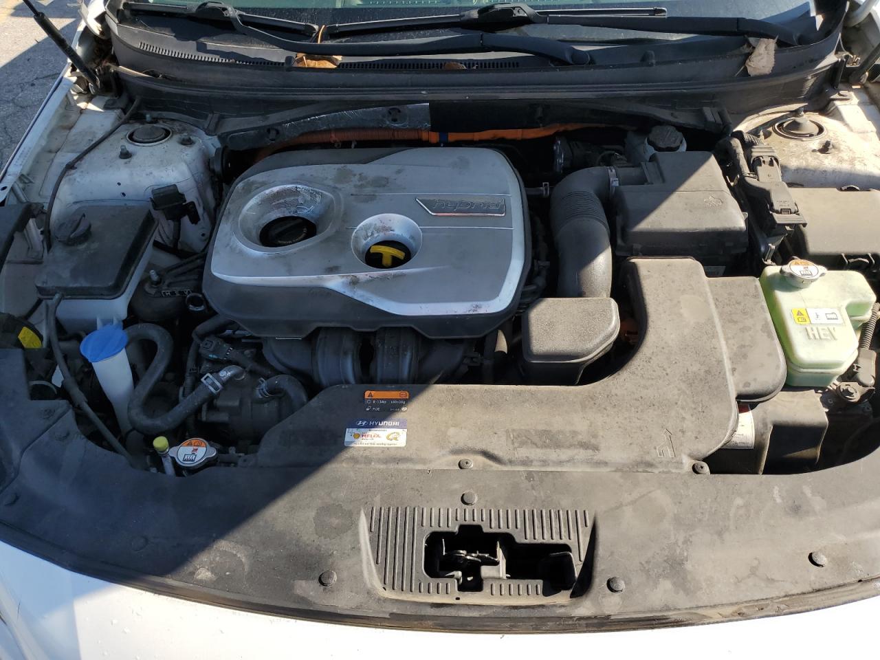 2017 Hyundai Sonata Hybrid VIN: KMHE34L10HA044848 Lot: 82131475