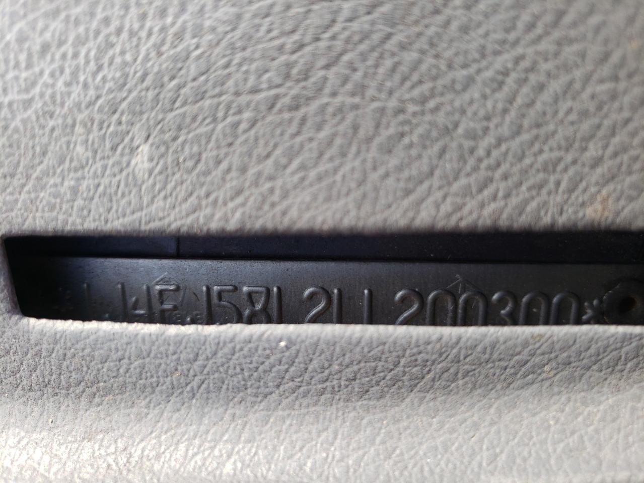 1990 Jeep Cherokee Laredo VIN: 1J4FJ58L2LL200300 Lot: 81549235