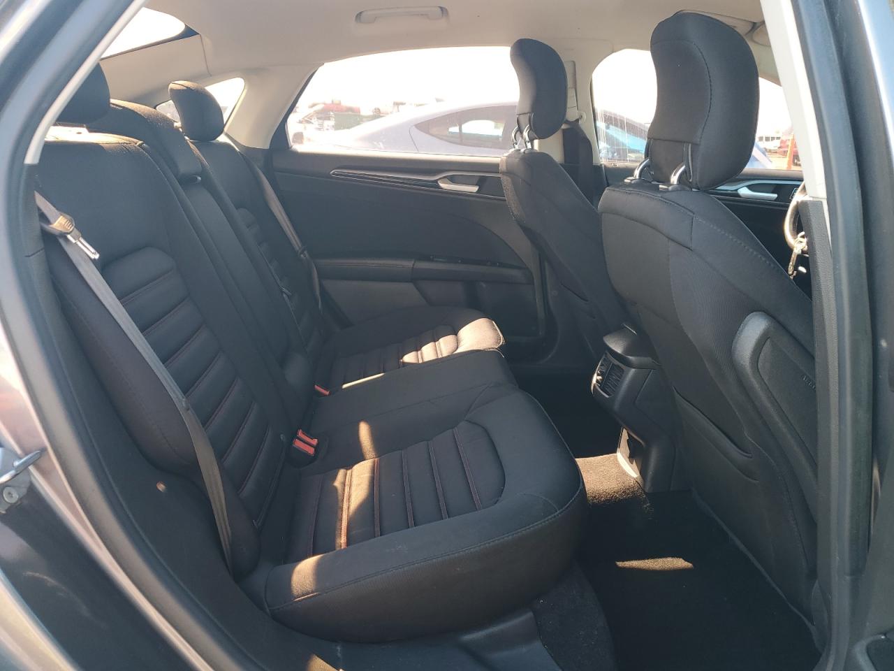 2014 Ford Fusion Se VIN: 3FA6P0HDXER268693 Lot: 81708315