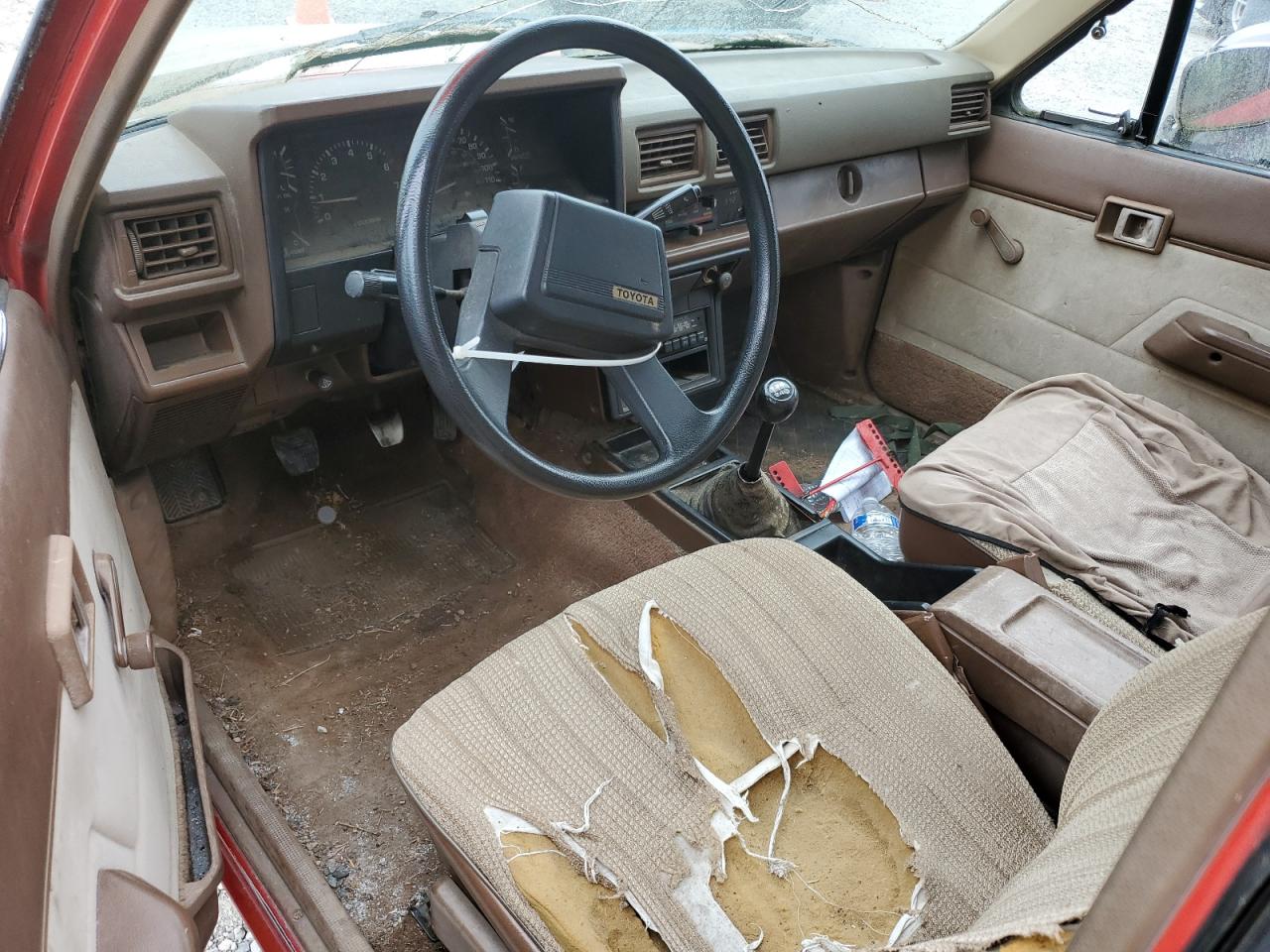 1985 Toyota Pickup 1/2 Ton Rn50 Sr5 VIN: JT4RN50S5F5002068 Lot: 71455715