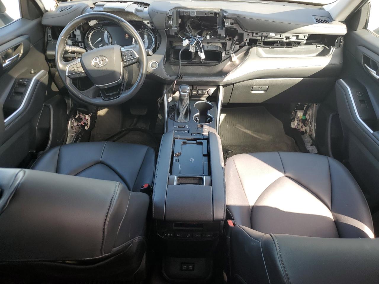 2021 Toyota Highlander Xle VIN: 5TDGZRBH7MS558099 Lot: 84017035