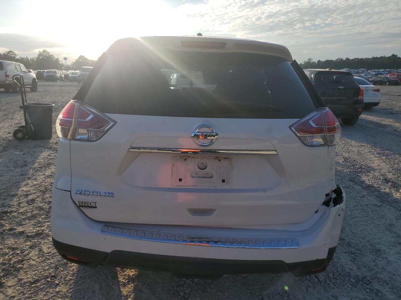 2015 Nissan Rogue S VIN: 5N1AT2MTXFC757342 Lot: 71863005