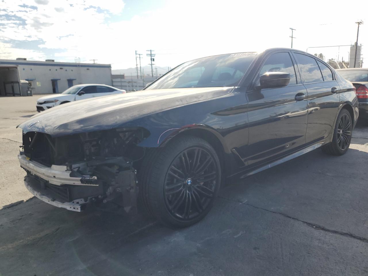 Фото: WBAJE5C52KG919516