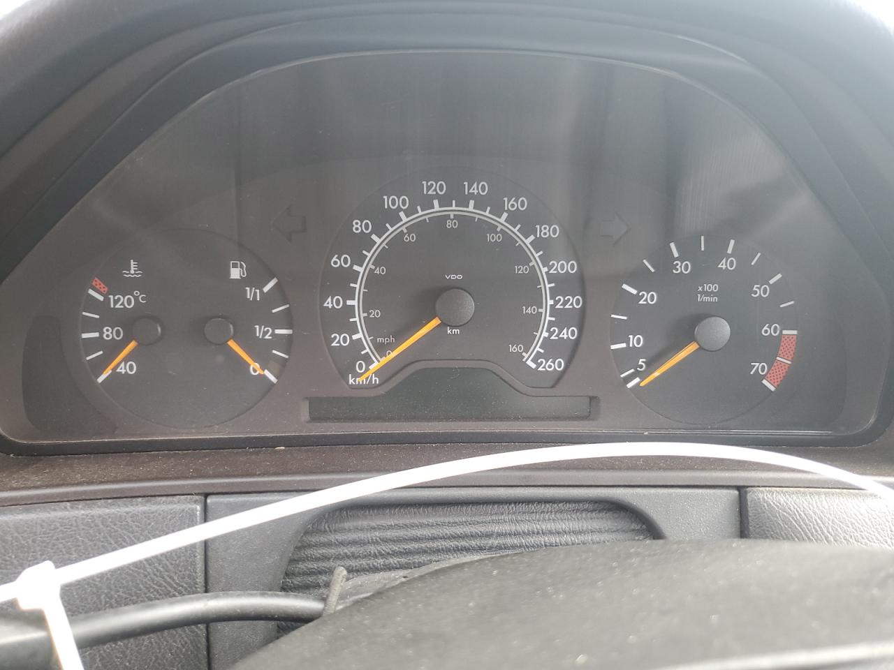 1998 Mercury E320 VIN: WD8JF65F6WA505819 Lot: 81461015