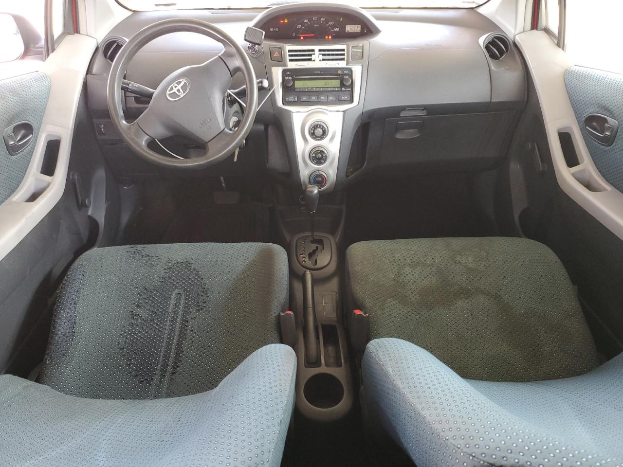 2008 Toyota Yaris VIN: JTDJT923985213633 Lot: 81912945