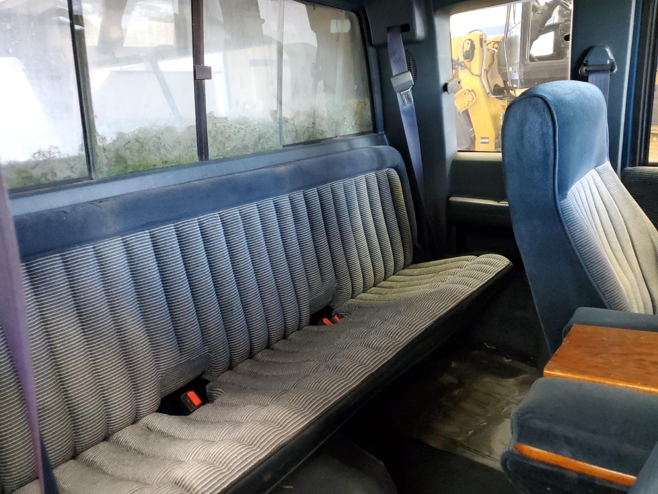 1991 Chevrolet Gmt-400 K2500 VIN: 2GBGK29K4M1198038 Lot: 81339305