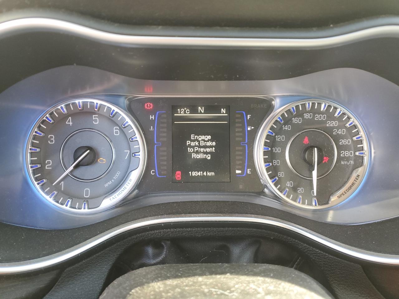 2015 Chrysler 200 Limited VIN: 1C3CCCAG3FN740725 Lot: 80440945