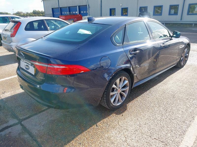 2018 JAGUAR XF R-SPORT D AUTO 