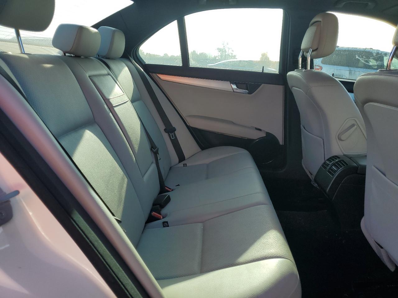 2009 Mercedes-Benz C 300 VIN: WDDGF54X59F238699 Lot: 81332185