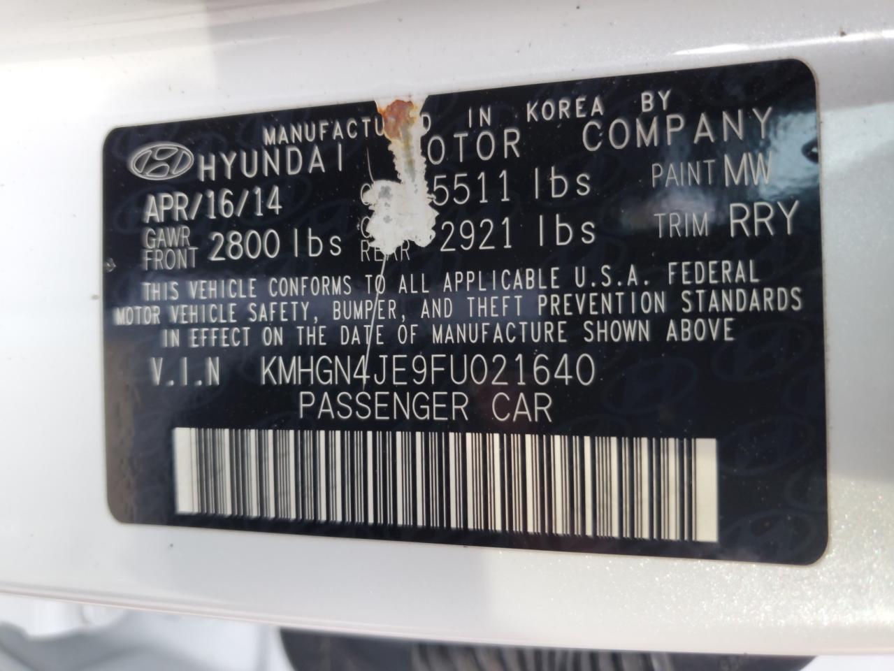 2015 Hyundai Genesis 3.8L VIN: KMHGN4JE9FU021640 Lot: 82060555