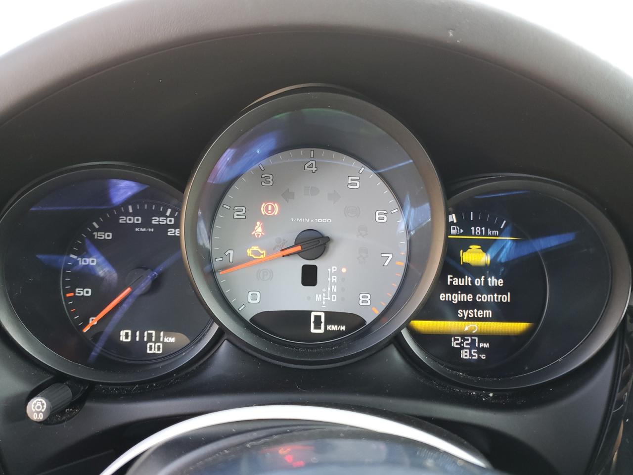 2015 Porsche Macan S VIN: WP1AB2A55FLB51572 Lot: 81664945