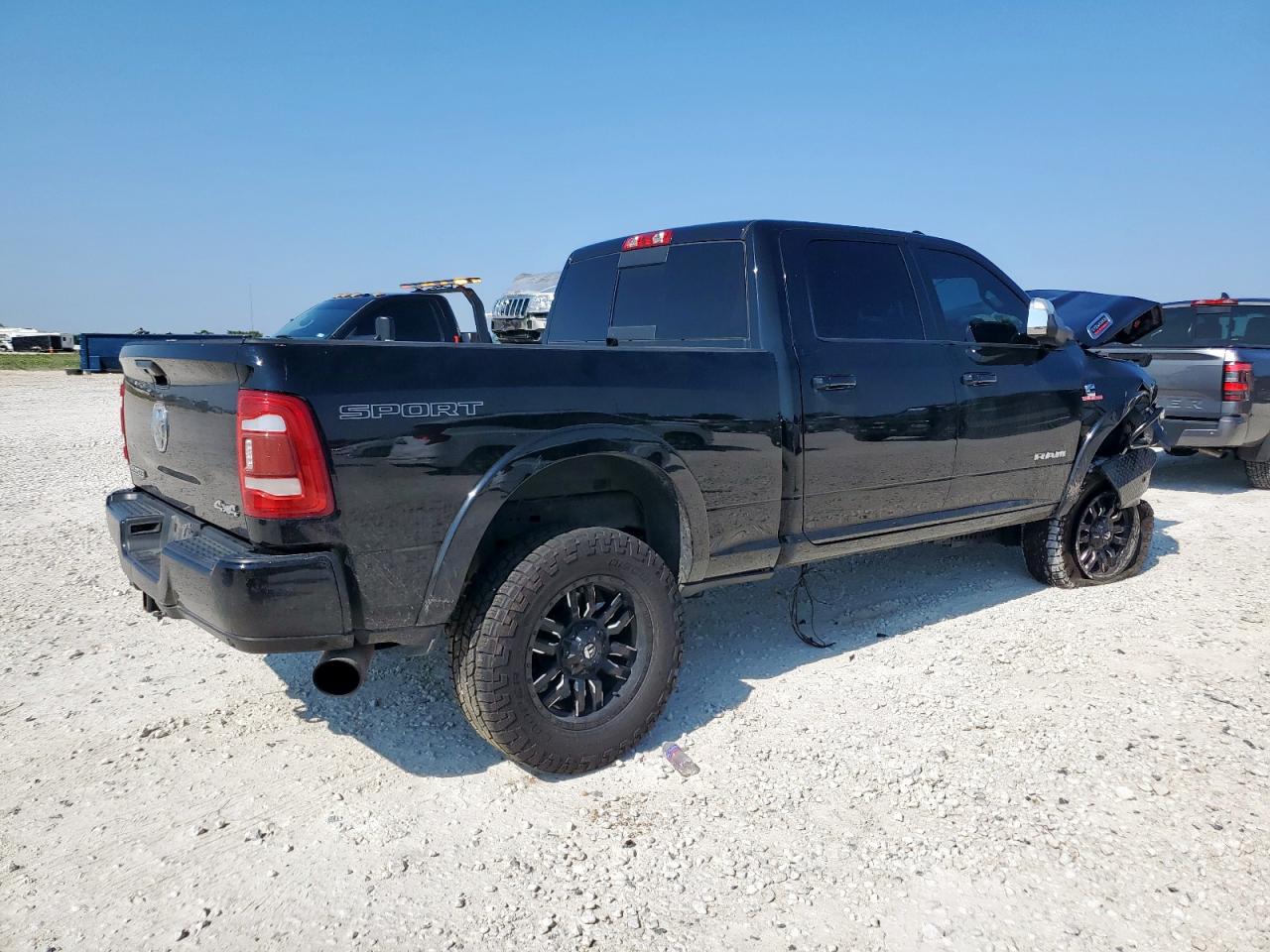 2019 Ram 2500 Laramie black null diesel 3C6UR5FL8KG714955 photo #4