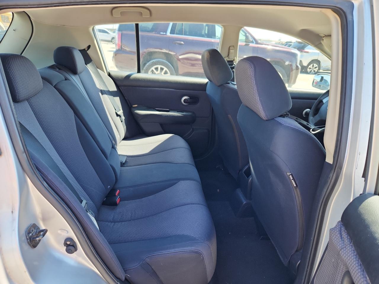 2009 Nissan Versa S VIN: 3N1BC13E89L420136 Lot: 83864375