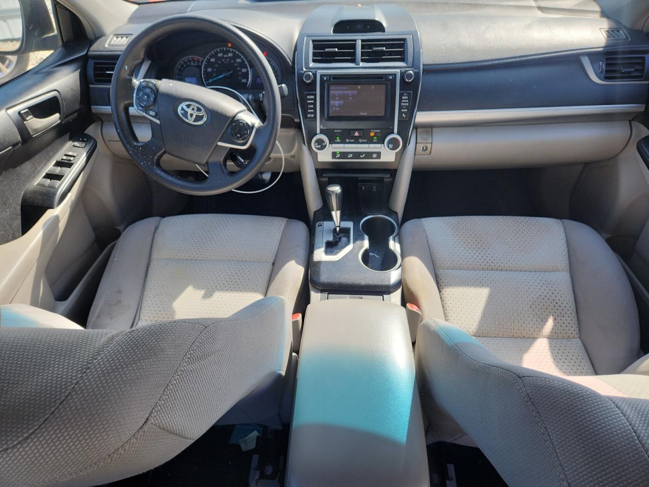 2014 Toyota Camry L VIN: 4T4BF1FK8ER415204 Lot: 81575105