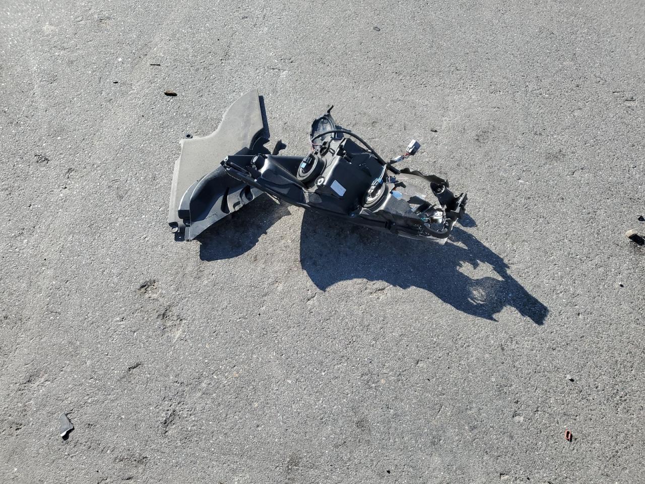 2018 Subaru Outback 2.5I Premium VIN: 4S4BSAFC0J3371889 Lot: 84180875