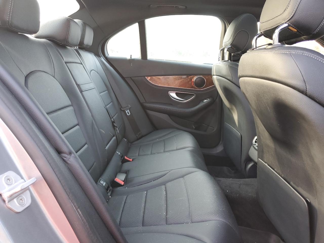 2015 Mercedes-Benz C 300 4Matic VIN: 55SWF4KB4FU020209 Lot: 70835535