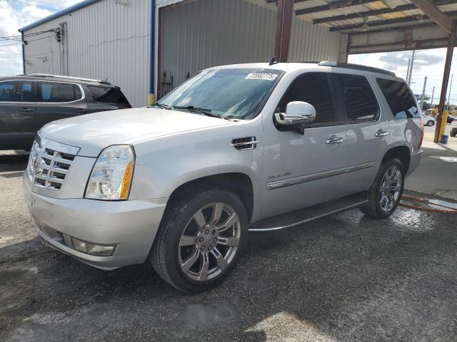  CADILLAC ESCALADE 2013 Srebrny