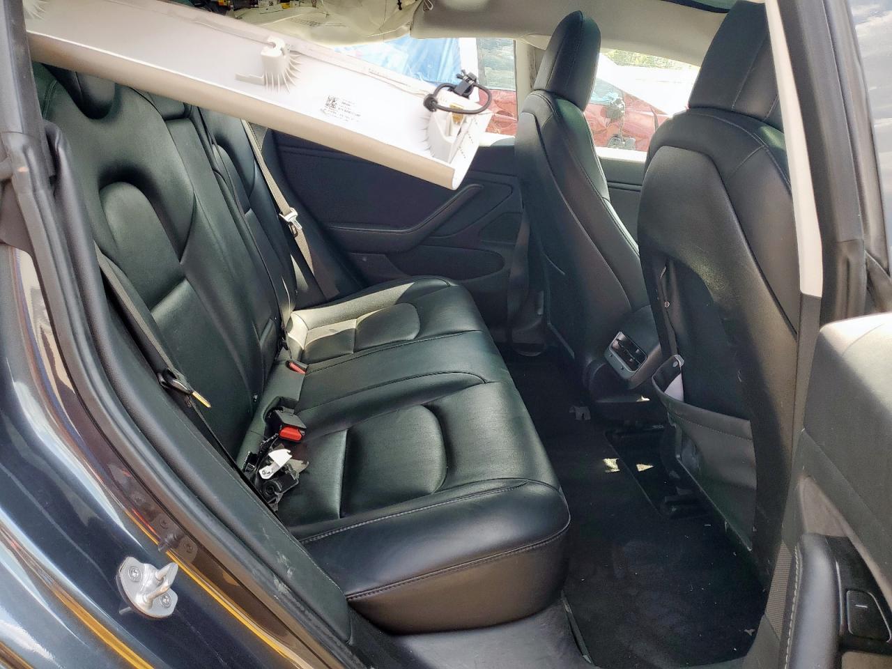 2018 Tesla Model 3 VIN: 5YJ3E1EA4JF102135 Lot: 81241005