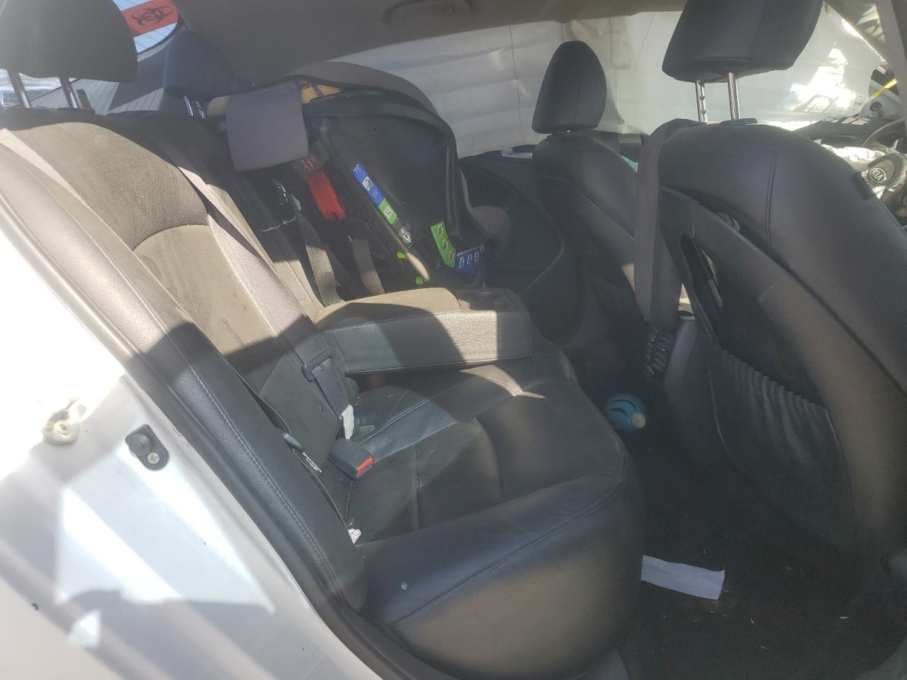 2016 Kia Optima Hybrid VIN: KNAGN4AD8G5093272 Lot: 72000765