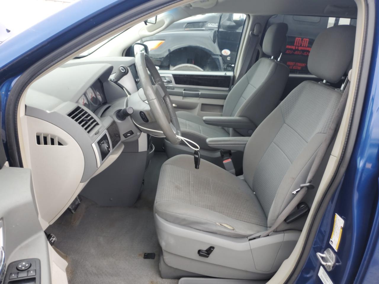 2010 Dodge Grand Caravan Crew VIN: 2D4RN6DX9AR364818 Lot: 80149705