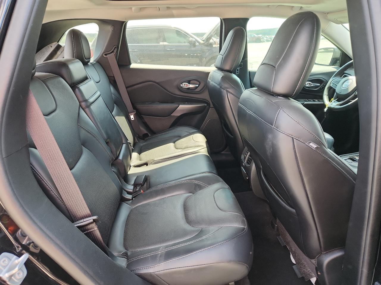 2019 Jeep Cherokee Limited VIN: 1C4PJLDB0KD325400 Lot: 71093795