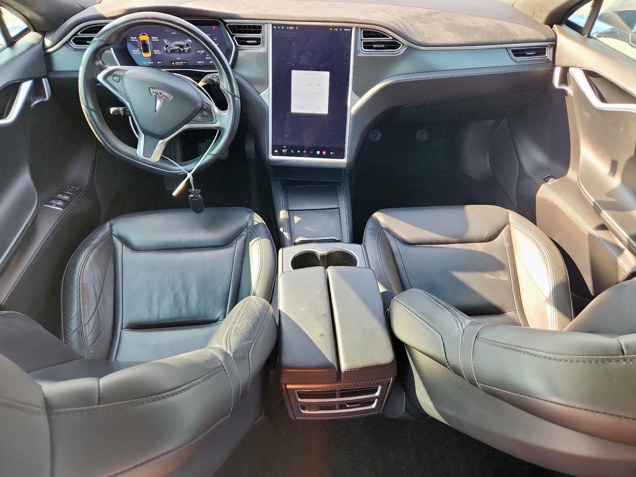 2015 Tesla Model S VIN: 5YJSA1E22FF117238 Lot: 81062885
