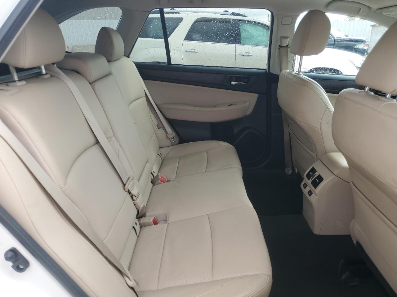 2016 Subaru Outback 3.6R Limited VIN: 4S4BSENC0G3260325 Lot: 82108165