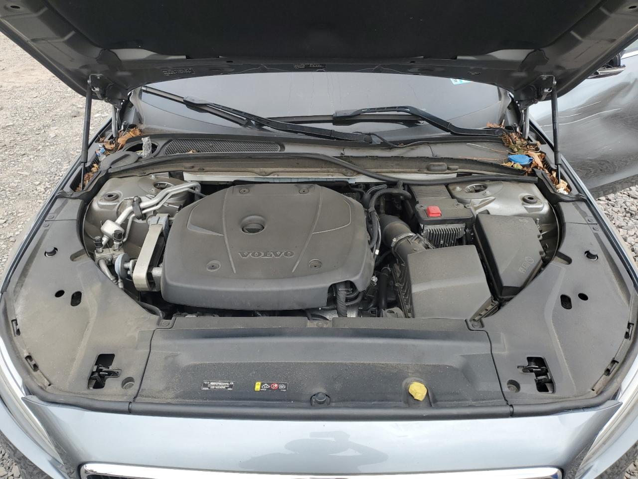 2019 Volvo S90 T5 Momentum VIN: LVY102AK6KP083744 Lot: 82063065