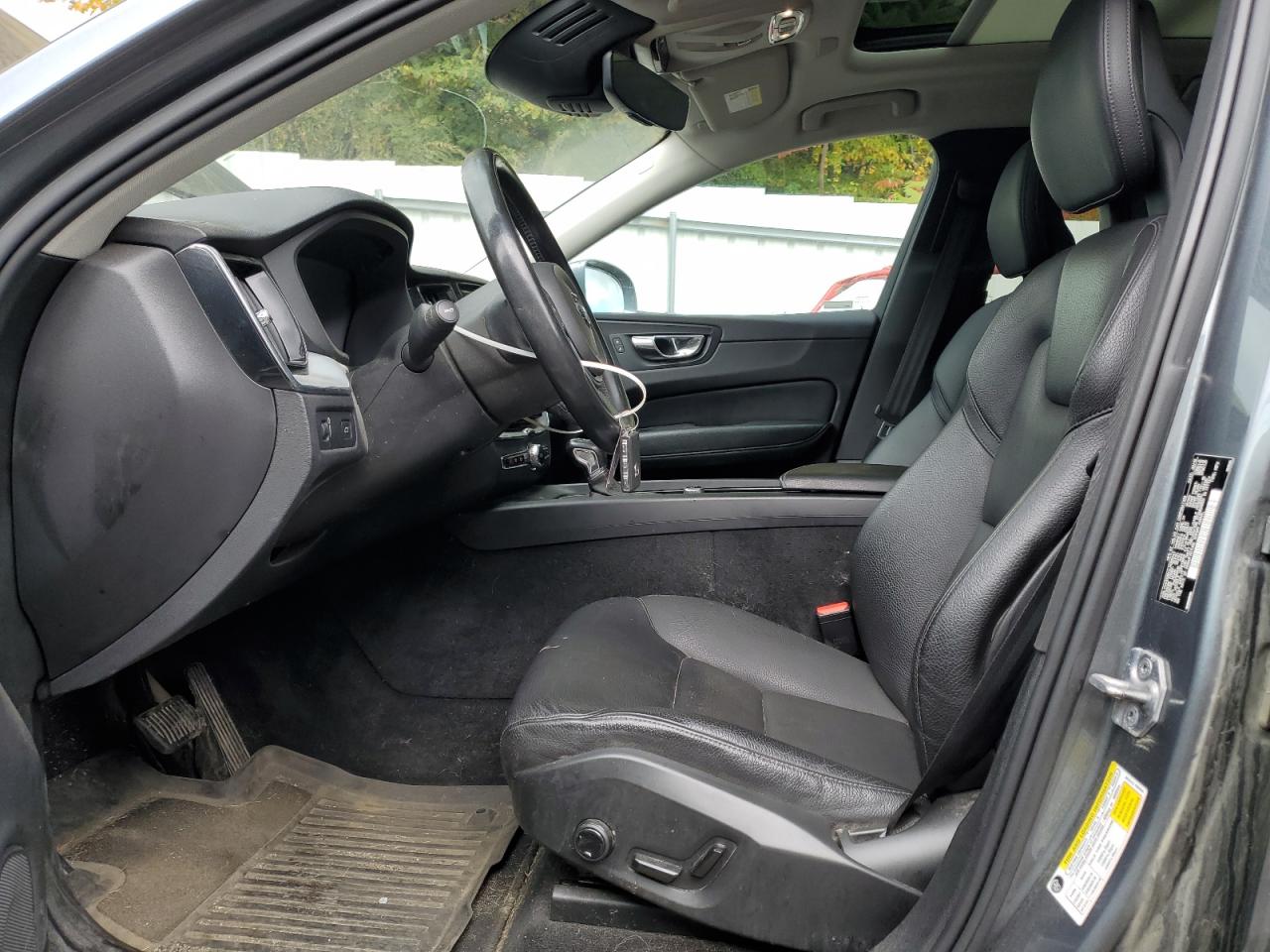 2018 Volvo Xc60 T5 Momentum VIN: YV4102RK2J1085243 Lot: 84265585