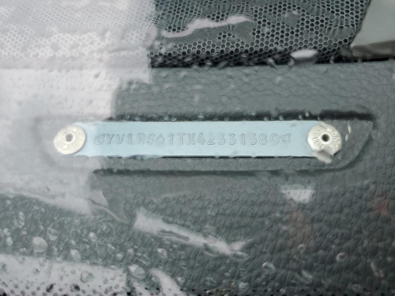 2004 Volvo S60 VIN: YV1RS61TX42331380 Lot: 81440515