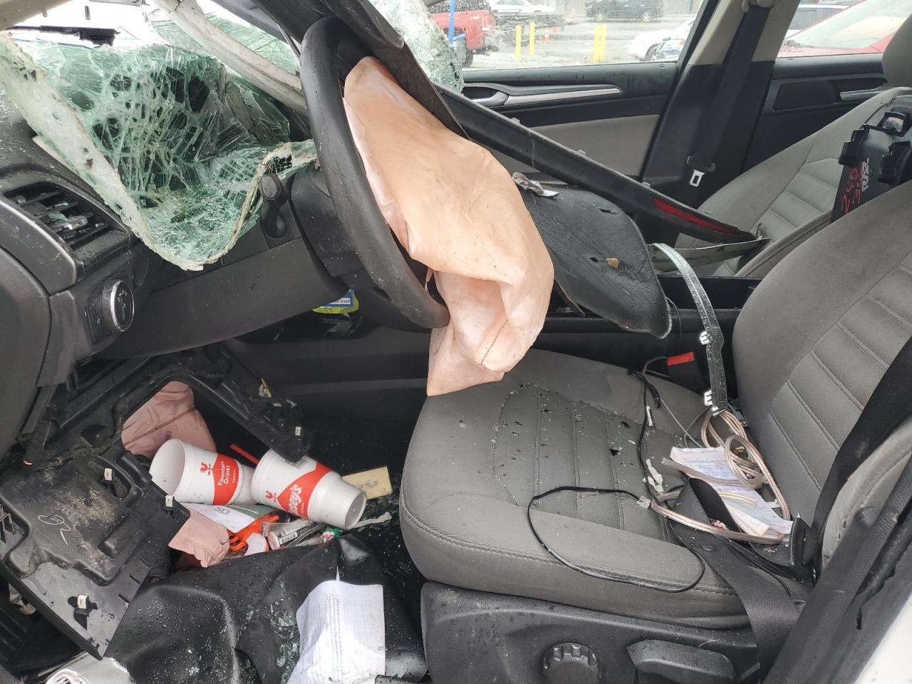 2015 Ford Fusion S VIN: 3FA6P0G78FR143026 Lot: 83872975