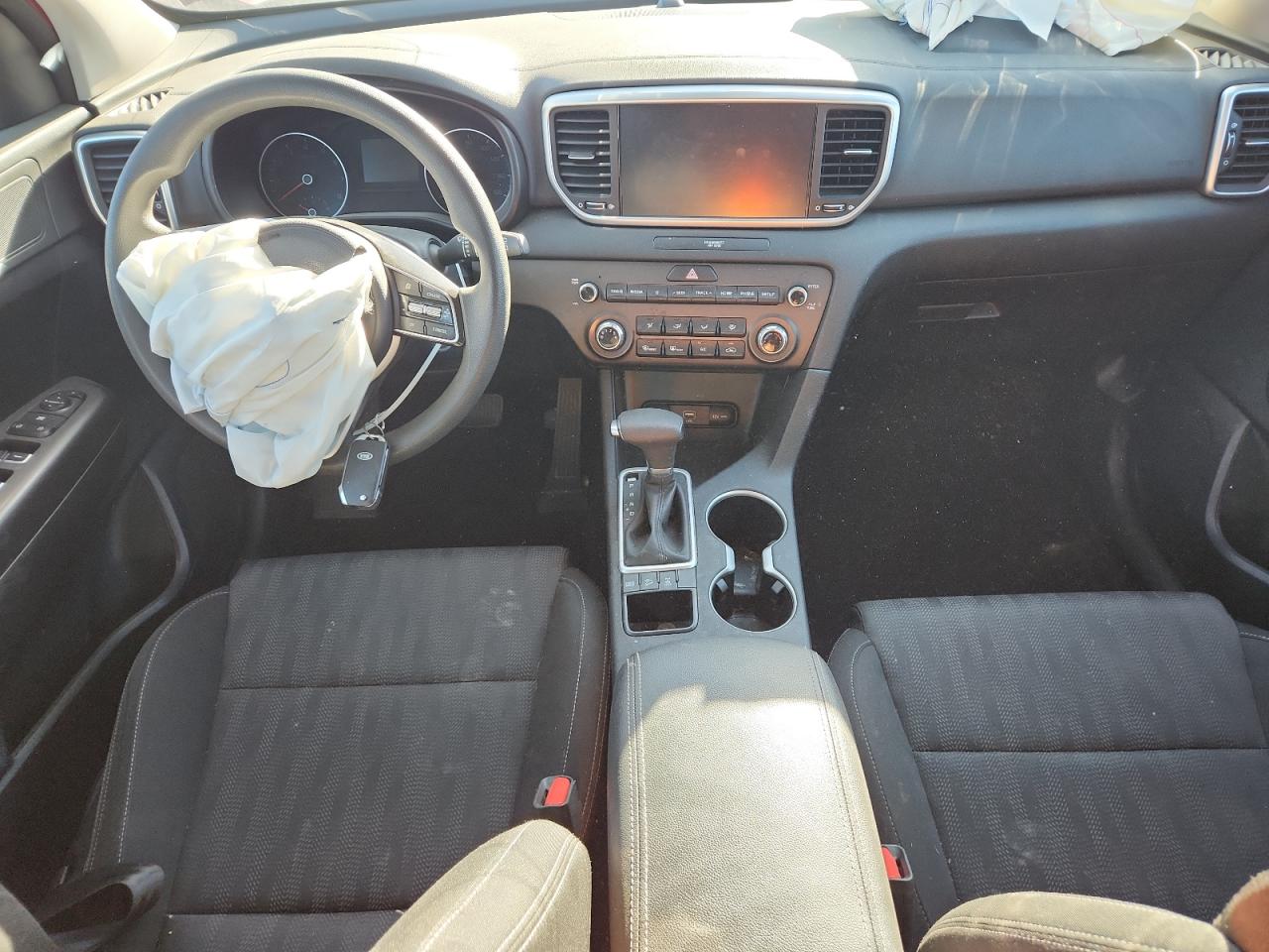 2022 Kia Sportage Lx VIN: KNDPMCAC8N7965877 Lot: 81718195