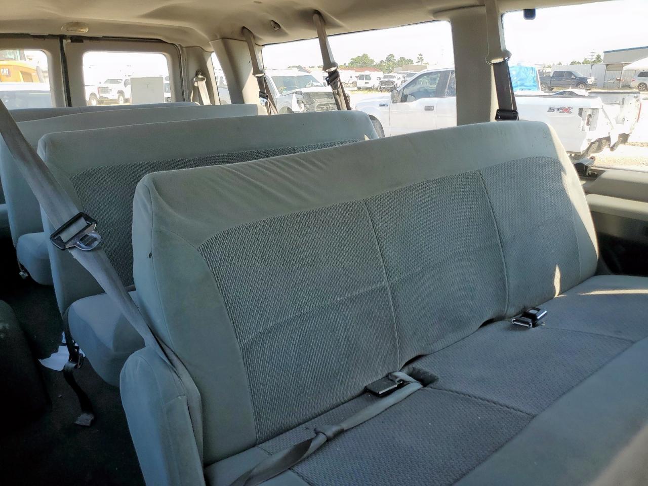 2006 Ford Econoline E350 Super Duty Wagon VIN: 1FBSS31LX6HA31669 Lot: 71680675