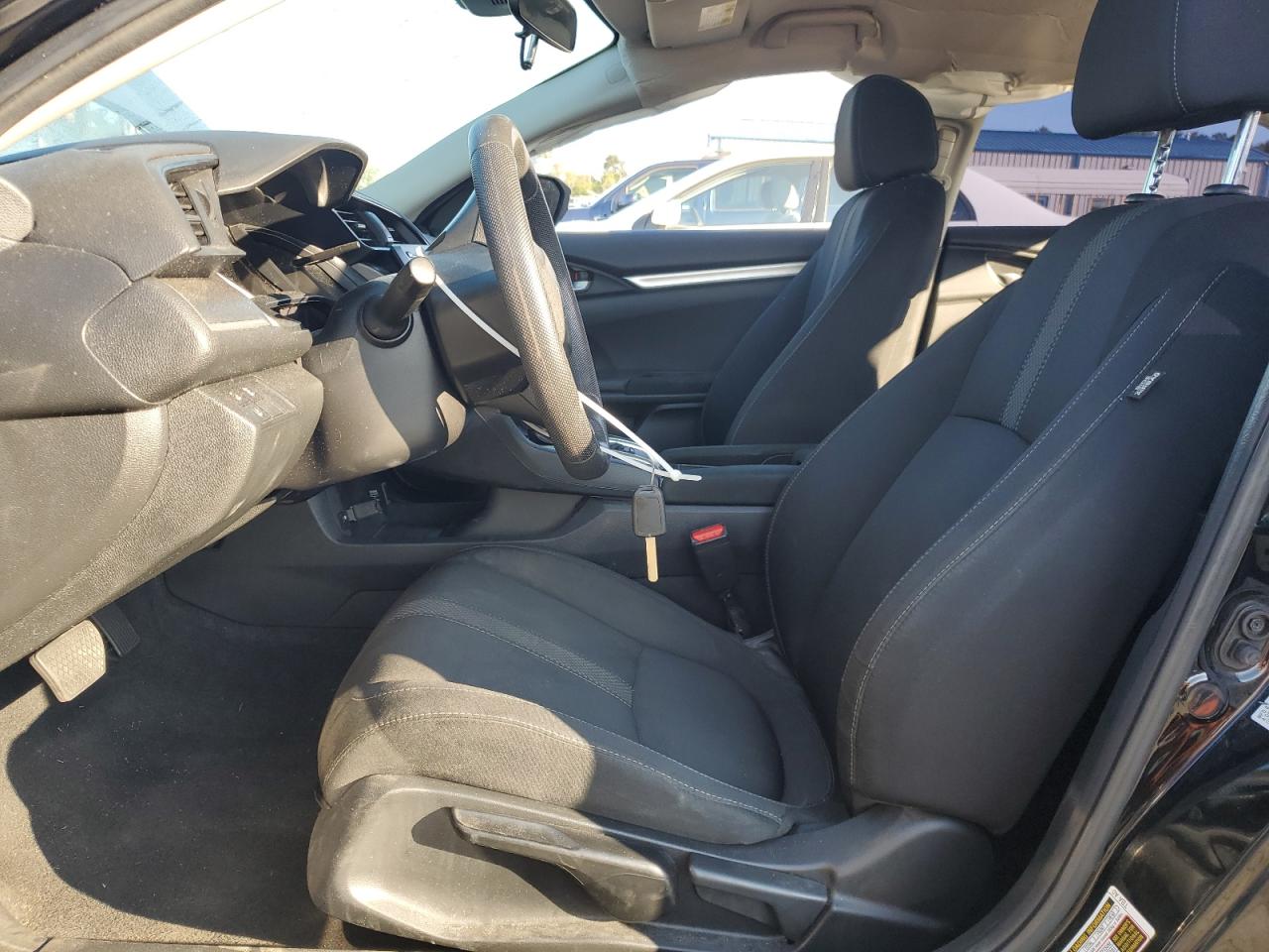 2019 Honda Civic Lx VIN: 2HGFC2F6XKH585629 Lot: 80029565