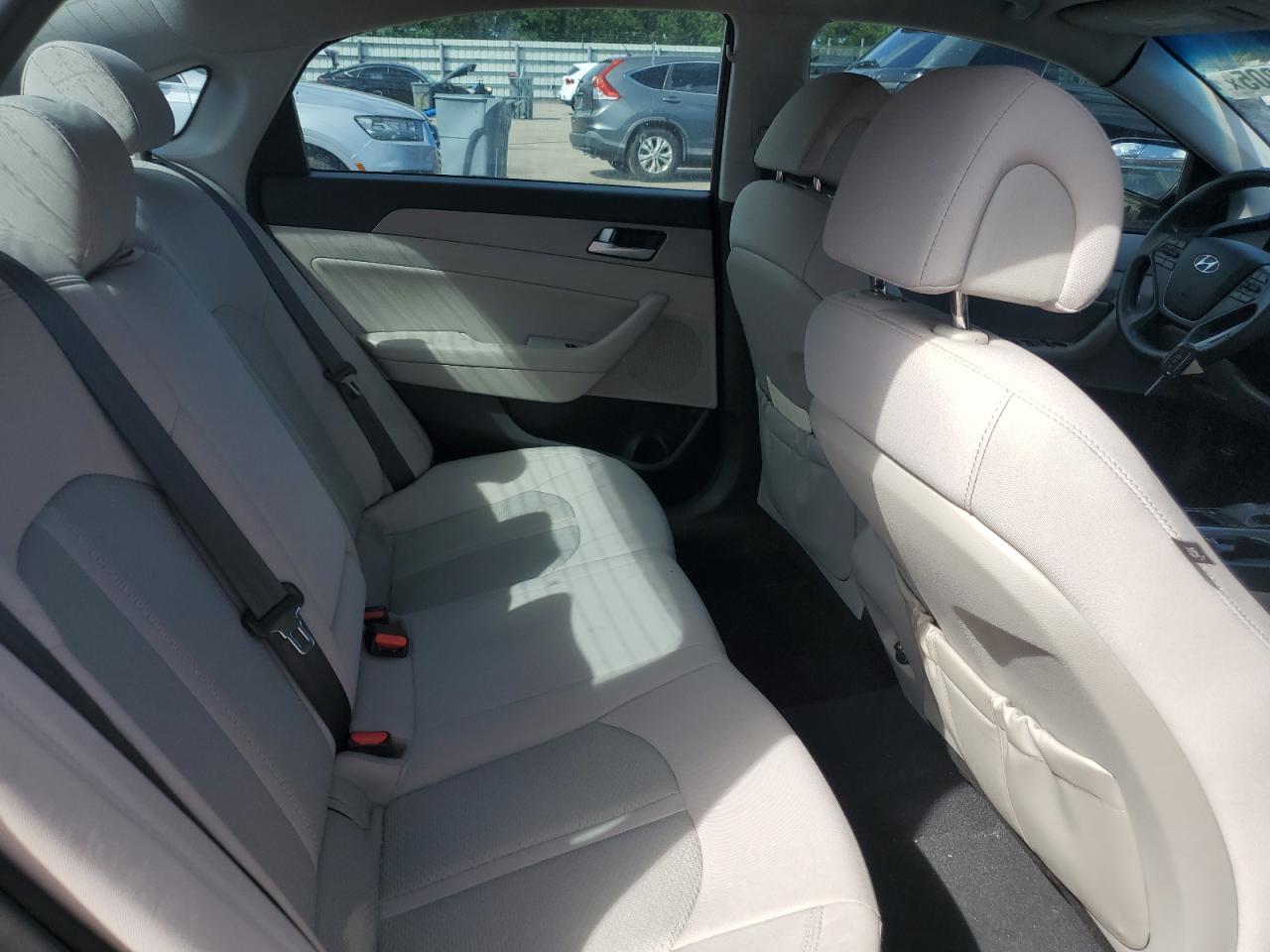 2015 Hyundai Sonata Se VIN: 5NPE24AF6FH211306 Lot: 84384205