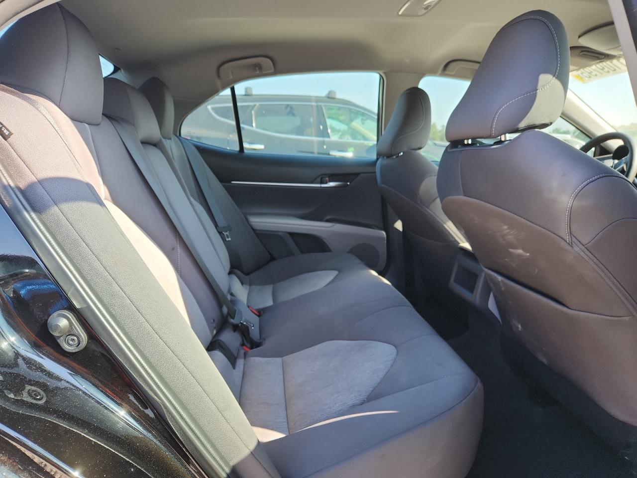 2022 Toyota Camry Le VIN: 4T1C11AK1NU017742 Lot: 81109795