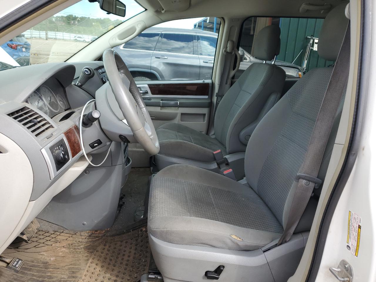 2010 Chrysler Town & Country Touring VIN: 2A4RR5D16AR460441 Lot: 84818675