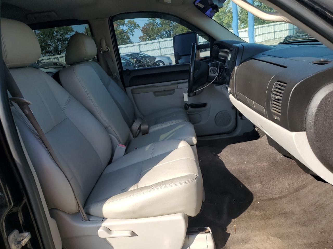 2011 Chevrolet Silverado C1500 Lt VIN: 3GCPCSE33BG100001 Lot: 71956795