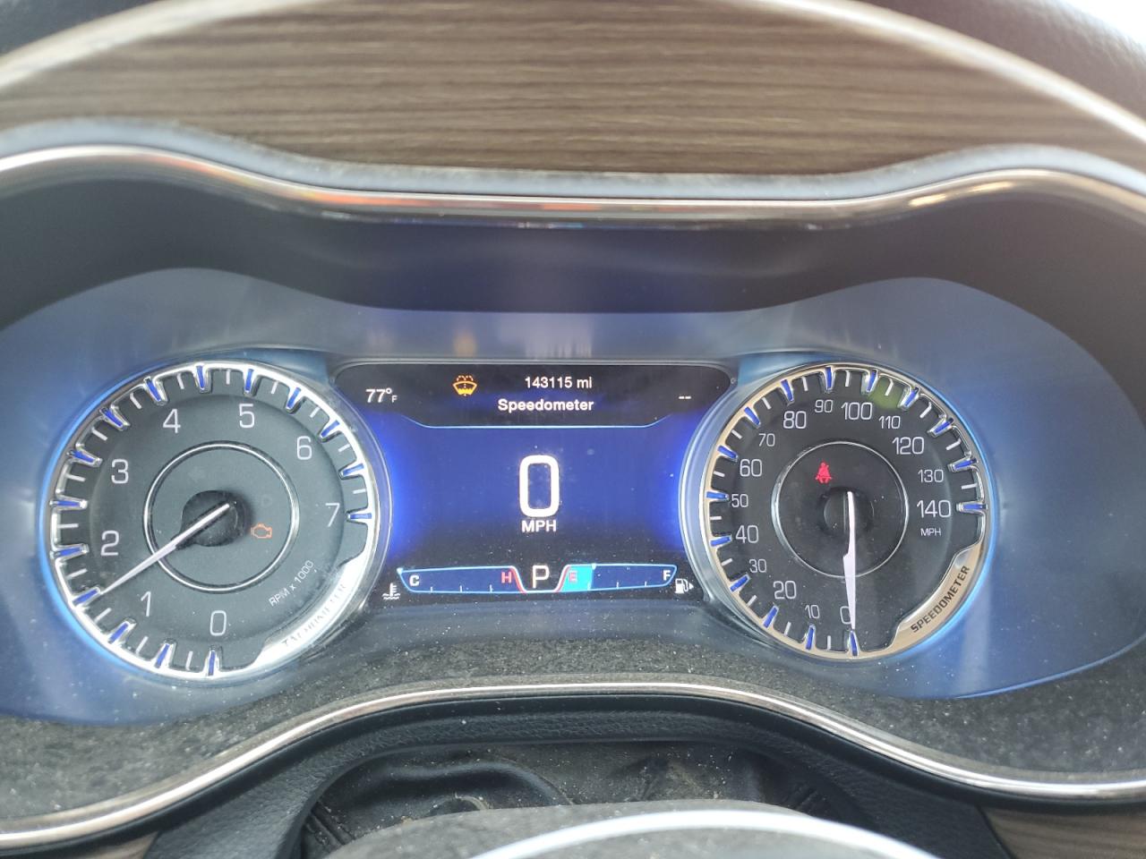 2015 Chrysler 200 C VIN: 1C3CCCCB5FN561622 Lot: 81822605