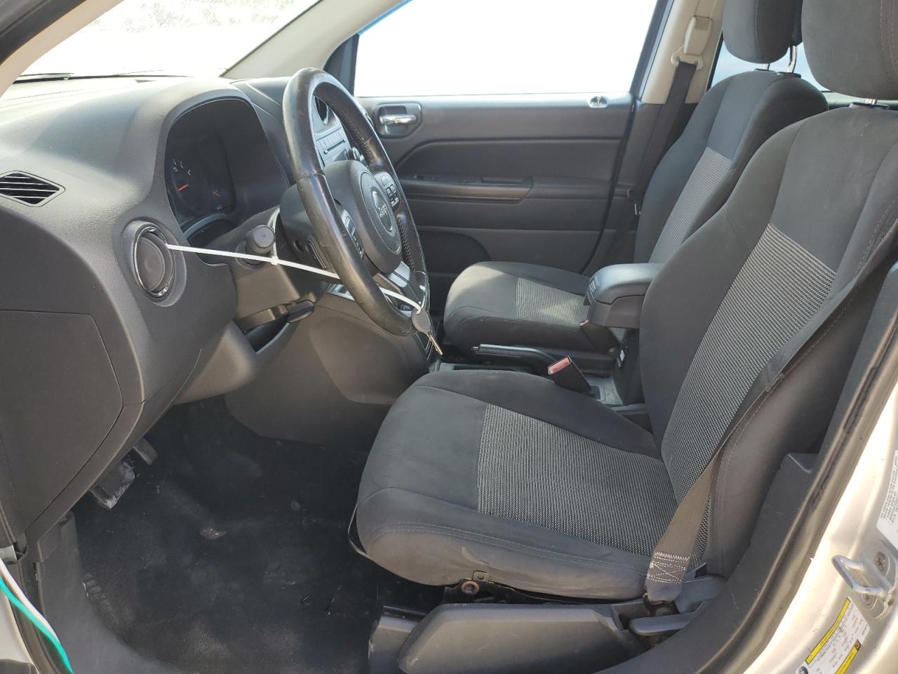 2011 Jeep Compass Sport VIN: 1J4NT1FB2BD246615 Lot: 80138855