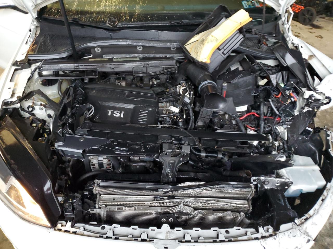 2016 Volkswagen Golf Base / S VIN: 3VW917AU3GM009018 Lot: 81281805